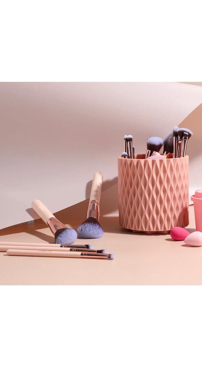 18 Pink Makeup Brush Rotating Barrel Puff Set